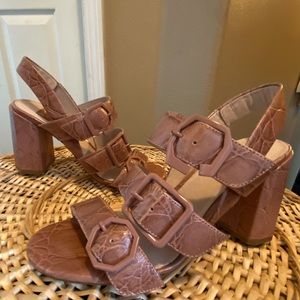 Louise et cie Loni block heel sandal, size 6.5 M